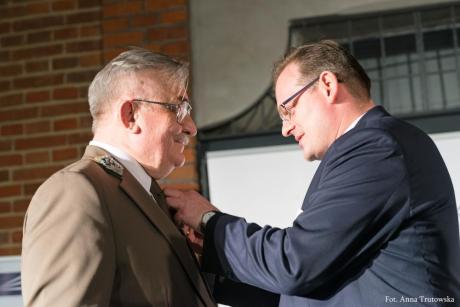 Dyrektor RDLP w Krakowie uhonorowany Medalem „Pro Patria”